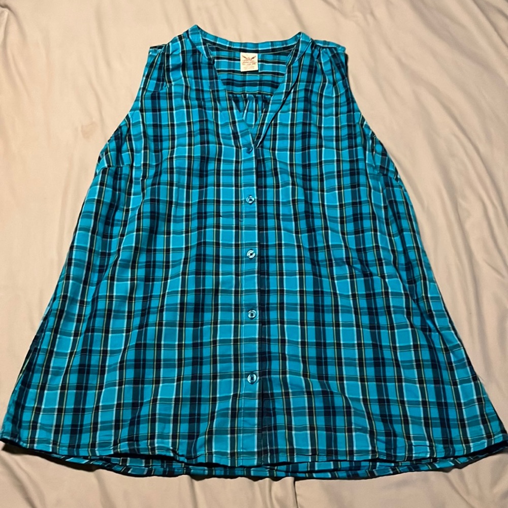 Sleeveless Plaid Shirt